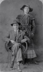 Madison Wilbur Reid and Etna Frances Pitts Wedding Photo 1916.  Image courtesy of Shelley Baltar.